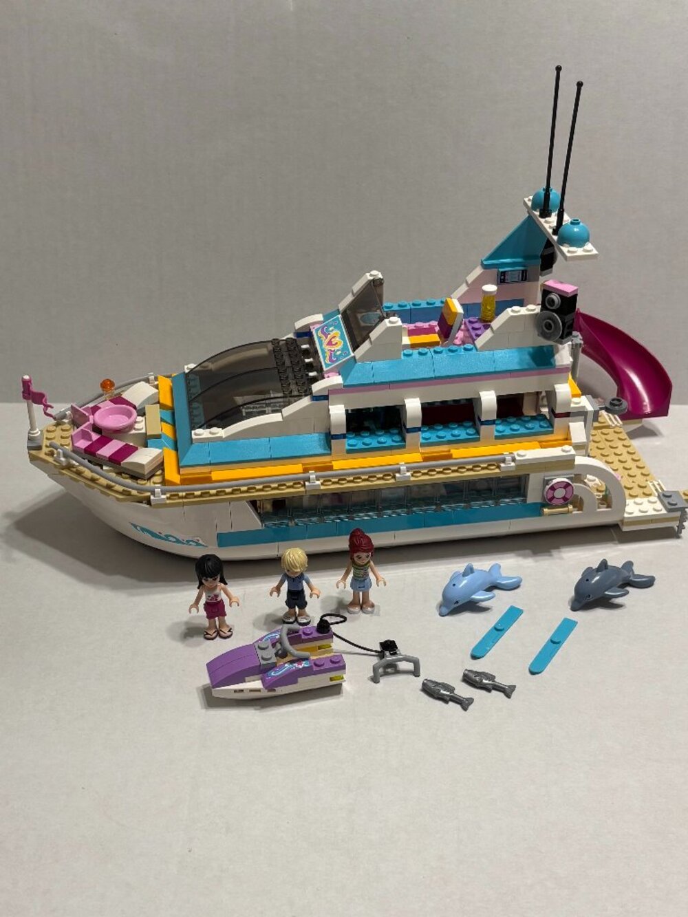Lego Friends Dolphin Cruiser 41015 RETIRED